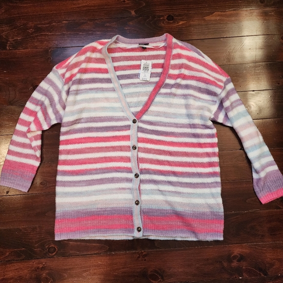TORRID Button up light weight cardigan - Picture 1 of 5